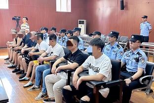 官方：对巴萨时抗议判罚被罚下，赫塔费队医被追加禁赛4场